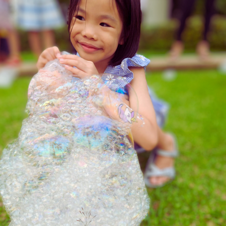 Bubble science party for kids in Singapore